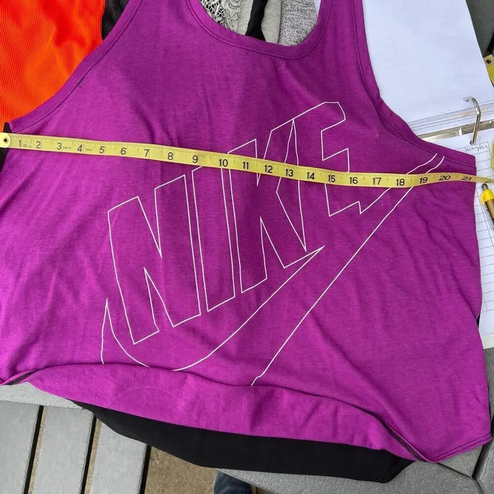 Nike size XL WOMENS TANK TOP RACERBACK WITH TWIST